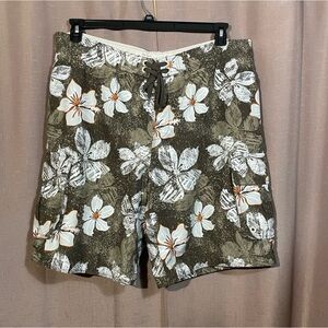 Men's Aeropostale Large Olive
Floral Board Shorts GUC Resortwear Summer Beach